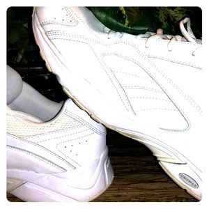 Men's Reebok sneakers